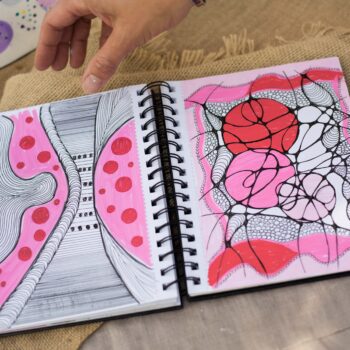 Atelier Galets peints zentangle et mandalas de l'Atelier en ville à Nivelles