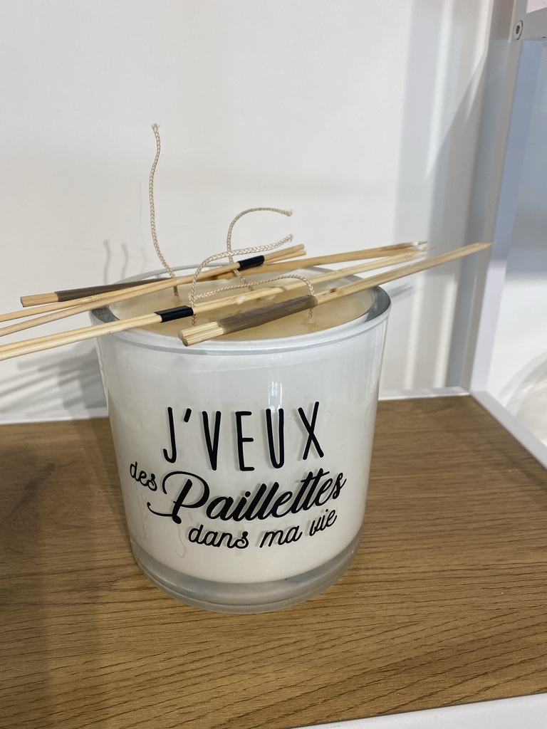 Atelier refill bougies à Nivelles avec recharge de contenant en verre et cire végétale