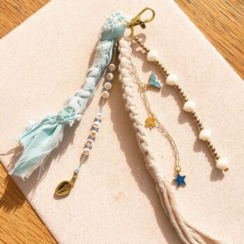 Un porte-clés bijoux macramé et perles faits main — atelier porte-clé bijou Nivelles — L'Atelier en Ville